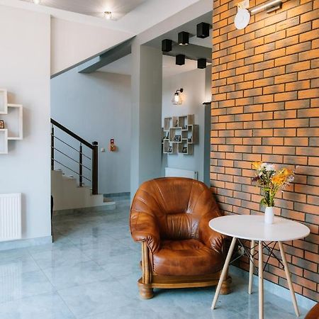 Kasztelan Hotel Krosno Buitenkant foto