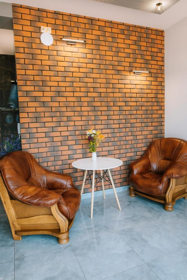 Kasztelan Hotel Krosno Buitenkant foto